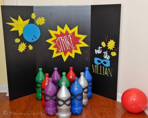 LOVE this Super Hero party... especially the Strike out the Villian bowling game! Superhero Birthday Party Ideas, Superhero Party Games, Festa Power Rangers, Pj Masks Birthday Party, Pj Masks Birthday, Batman Birthday Party, Batman Party, Avengers Birthday, Batman Birthday