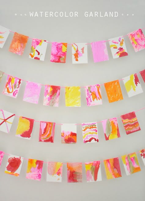 beautiful garland ~ simple to make Q Tip Art, Art Bar, Diy Banner, Mom Art, Camping Art, Watercolor Paint, Preschool Art, Childrens Art, Art Activities