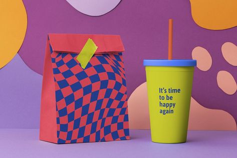 Takeaway Food Packaging, Food Mockup, Takeaway Food, Cup Mockup, Bag Mockup, Packaging Mockup, Mockup Free Psd, Checkered Pattern, Food Packaging