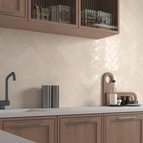 Tan Subway Tile Backsplash, Cream Backsplash Kitchen, Earthy Kitchen Backsplash, Beige Backsplash Kitchen, Zellige Tile Kitchen, Cream Kitchen Tiles, Ceramic Tile Backsplash Kitchen, Colonial Renovation, Backsplash Kitchen White Cabinets