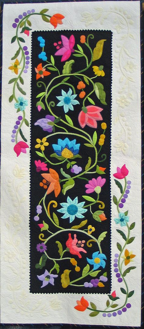 Appliqué Quilts, Flower Quilts, Wool Quilts, Quilt Border, Applique Quilting, Hand Applique, Quilted Table Runner, Felt Applique, Wall Quilts