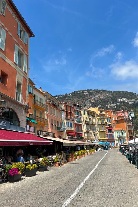 Villefranche Sur Mer Aesthetic, Small European Town Aesthetic, Small Town France, South Of France Lifestyle, Nice France Aesthetic Outfit, Summer In The South Of France Aesthetic, South Of France Aesthetic Outfit, Nice France Outfits, French Summer Aesthetic