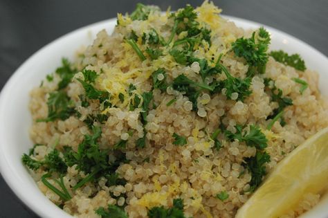 Lemon Parsley Quinoa Quinoa Rice Cooker, Quinoa In Rice Cooker, Lemon Quinoa, Quinoa Dishes, Quinoa Rice, Lunch Salads, Quinoa Recipes, Rice Cooker, Gluten Free Vegetarian