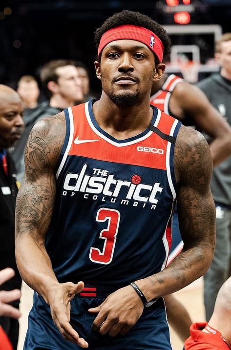 Bradley Beal Wallpapers, Bradley Beal, Nba Wallpapers, Hometown Heroes, College Basketball, Nba Players, Pretty Men, Photo Credit, Missouri