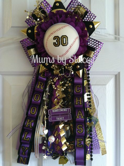 Homecoming garter 2013 baseball themed - Mums by Stacey Homecoming Garders, Baseball Garter, School Mums, Mum Design, Homecoming Dates, Hoco Mums, Baseball Display Case, Homecoming Mums Senior, Homecoming Spirit Week