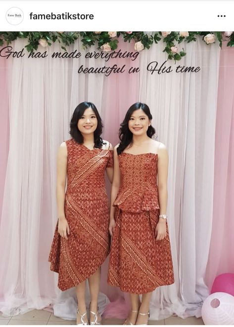 Batik Dress Modern Gowns, Modern Gowns, Batik Dress Modern, Modern Gown, Batik Kebaya, Dress Batik, Batik Fashion, Dress Modern, Batik Dress