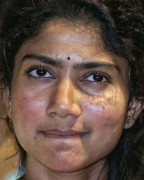 Sai Pallavi Hot Face Expression, Sai Pallavi Hot Lips, Sai Pallavi Face, Isha Chawla, Worship Women, Vijay Actor Hd Images, Close Up Face, Prabhas Actor, Priyanka Mohan