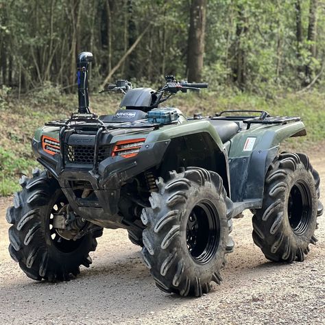 On the OG outlaws 💪 Only.Hondas ~ DM us your honda pics or use our hashtag🥇 ° ° ° Follow ~ @vesselpowersports Follow ~ @vesselpowersports #hondaboats #hondaboat #honda #hondarancher #hondaranchers #rancher420 #rancher350 #hondaforeman #foreman450 #hondaforemans #foreman500 #hondarubicon #hondarubicons #rubicon500 #hondarincon #hondarincons #hondaboatcrew #hondasubmarines #hondabitch #vesselpowersports #vps #vslpowersports Honda Rancher 350 Atv, Honda Rubicon, Atv Four Wheelers, Face Gear, Quad Bikes, Honda Rancher, Four Wheeler, 4 Wheelers, Jacked Up Trucks