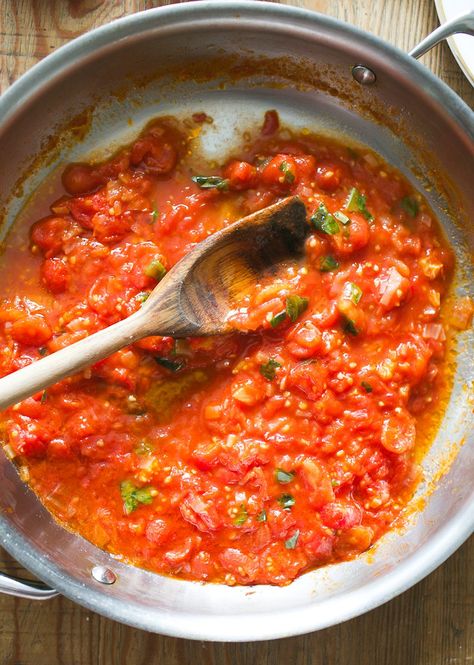 Capellini Pomodoro Recipe, Italian Red Sauce Recipe, The Clever Carrot, Clever Carrot, Tomato Sauces, Pomodoro Sauce, Arrabbiata Sauce, Italian Dinners, Carrot Recipe