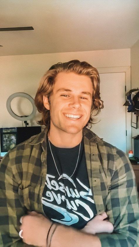 Alex Owens, Alex Mercer, Owen Joyner, Ghost Boy, Green Flannel, A Thousand Years, Hottest Guy Ever, Cute Celebrity Guys, Still Love You