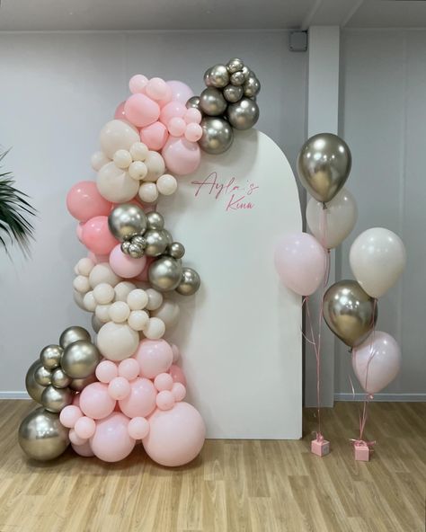 Ayla’s Kina ✨💗 ➡️ Dm to book ⬅️ Covering the whole of London & surrounding areas 🎉 #kına #babyshower #genderreveal #balloondecor #londonballoons #balloonsetup #birthdaygirl #babygirl #balloongarland #balloons #pinkballoons #1stbirthdayparty #firstbirthday #christeningday #londonevent #kidspartyideas #kidsparty #kidspartyplanner Balloon Arch Simple, Balloons Flowers, Kids Party Planner, 21st Party, Balloon Flowers, Pink Balloons, Golden Glow, Balloon Arch, Balloon Garland