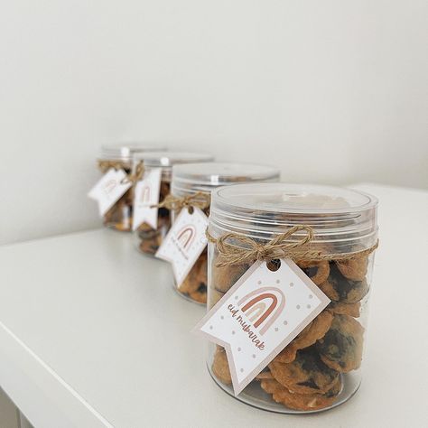 Messy Cookies In A Jar, Hampers Ideas Idul Fitri Cookies, Hampers Ideas Idul Fitri, Packaging Diy Box, Hampers Idul Fitri, Hampers Kue, Ide Hampers, Handmade Hamper, Bakery Packaging Design