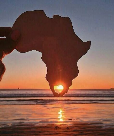 Africa Our Africa! Love the picture Afrique Art, Africa Do Sul, South Africa Travel, Africa Art, Out Of Africa, Durban, Southern Africa, Africa Travel, Johannesburg