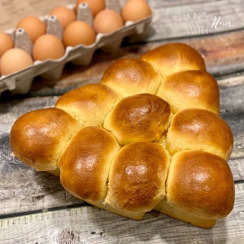 French Brioche Made With Egg Yolks - Baking with Nessa Recipe Using Lots Of Eggs, Easy Brioche Bread Recipe, Brioche Bread Recipe, Egg Yoke, French Brioche, Brioche Bread, Egg Yolks, Air Fryer Recipes Healthy, Pull Apart