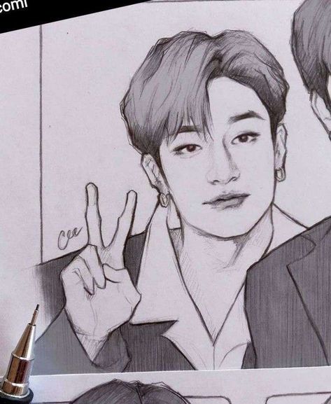 Cute Sketches, Kpop Drawings, Sketch Inspiration, Bts Drawings, Book Art Drawings, Art Tutorials Drawing, Bang Chan, Sketchbook Art Inspiration, Art Drawings Sketches Simple