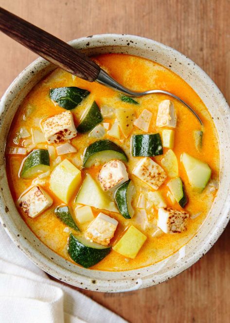 Recipe: Heidi Swanson's Summer Squash Soup with Coconut Milk — Recipes from The Kitchn Squash Soup With Coconut Milk, Summer Squash Soup, Heidi Swanson, Cooking With Coconut Milk, Soup With Coconut Milk, 101 Cookbooks, Coconut Milk Soup, Squash Soup Recipe, Coconut Milk Recipes