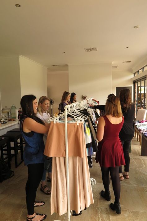 How To Host A Clothing Swap (And Score Second-Hand Clothes For Free!) Swap Shop Ideas, Clothes Exchange Party, Clothing Exchange Party, Clothing Swap Party Ideas, Sip And Swap, Clothing Swap Party, Clothes Swap Party, Environmental Club, Fundraising Games