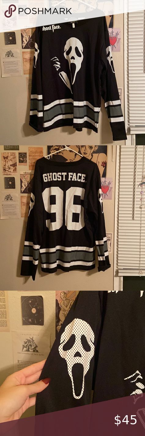 NWOT Ghostface Scream Jersey Ghost Face Jersey, Scream Clothes Aesthetic, Ghostface Jacket, Scream Outfit Ideas, Ghostface Accessories, Ghostface Clothes, Scream Clothes, Ghostface Sweater, Ghostface Outfit