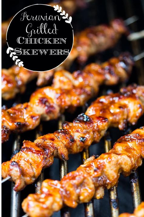 Asian American Fusion Food, Nem Nuong, Peruvian Chicken, Grilled Chicken Tenders, Grilled Chicken Skewers, Kabob Recipes, Skewer Recipes, Peruvian Recipes, Chicken Skewers