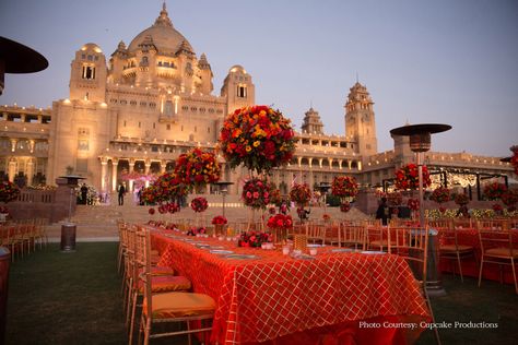 Royal Wedding Decorations, Outdoor Reception Decorations, Umaid Bhawan Palace, Indian Wedding Decorations Receptions, Royal Indian Wedding, Dream Wedding Locations, Regal Wedding, Destination Wedding Decor, Palace Wedding