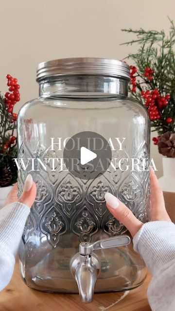 Alexia on Instagram: "Holiday winter sangria ❄️🍷 This is the perfect holiday drink. I’m just counting down the days until Christmas 🎅 I am so excited!

**White Winter Sangria**
1 bottle Prosecco
1/2 bottle dry white wine
1 cup white cranberry juice
3 oz. Brandy
3 tos sugar
1 sliced apple
1 sliced orange
1 cup cranberries
Cinnamon sticks
Garnish & enjoy the Holiday Season ❄️🎄🍷

#christmascountdown #cocktails #sangria #christmas #christmas2024
#christmastiktok #countingdowntochristmas" Soju Christmas Drink, Sangria Gift In A Jar, Sangria Christmas, Santa Brunch, Sliced Orange, Winter Sangria, Holiday Sangria, Sliced Apple, Christmas Sangria