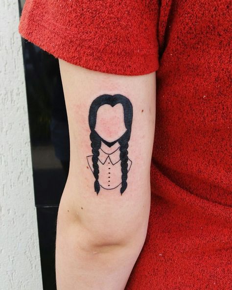 Wendsday Adams Tattoos, Wednesday Addams Inspired Tattoo, The Adams Family Tattoo, Tattoo Ideas From Movies, Merlina Adams Tattoo, Thing Tattoo Addams Family, Adams Family Tattoo Ideas, Wednesday Addams Tattoos, Wednesday Tattoo Addams