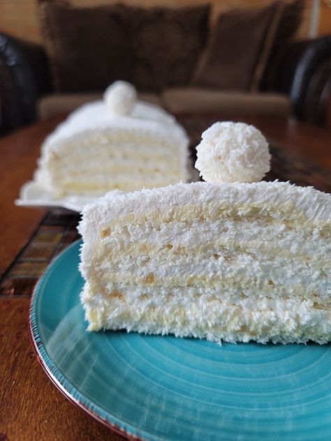 Yum! Creamy, coconuty, delicious! #rafaelo #torta #torteikolaci #cake #coconutcake #coconut #springcake #eaaterdessert #easterrecipes #kokostorta #raffaellodessert #desserts #easterdesserts Rafaelo Cake, Raffaello Cake Recipe, Raffaello Cake, Roulade Cake, Almond Coconut Cake, Homemade Chocolate Cake, Spring Cake, Tiramisu Cake, Cake Baking Recipes