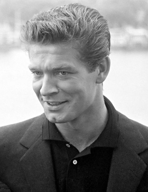 A Vintage Nerd, Vintage Blog, Old Hollywood Blog, Classic Film Blog, Old Hollywood Stars Gone Too Soon, Stephen Boyd Stephen Boyd, Tom Berenger, Romain Gary, Old Hollywood Actors, James Mason, Stars D'hollywood, Ben Hur, Mahershala Ali, Diana Dors