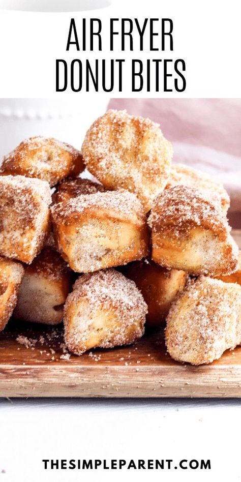 Air Fryer Donut Holes, Easy Donut Holes, Air Fryer Doughnut Recipe, Air Fry Donuts, Donut Holes Recipe, Donut Bites, Easy Breakfast Treats, Donut Hole Recipe, Air Fryer Recipes Dessert