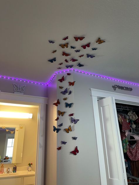 Things To Hand From Ceiling, 3d Butterflies On Wall, Butterfly Wall Bedroom, Butterfly On Ceiling, Hanging Stuff From Ceiling, Fake Butterfly Decor, Ceiling Butterfly Decor, Ceiling Corner Decor, Butterfly Hanging From Ceiling