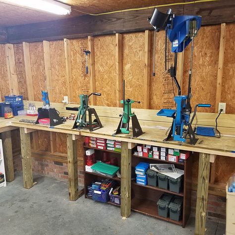 Reloading Bench Ideas, Reloading Bench Diy, Reloading Bench Plans, Shotshell Reloading, Reloading Room, Reloading Bench, Tools Organizer, Colorado Cabins, Hunting Room