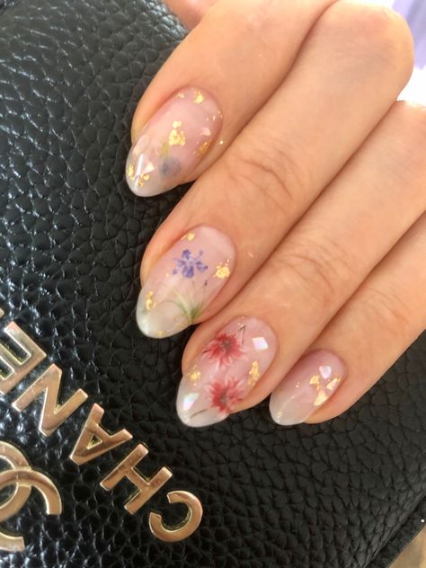 Clear Floral Acrylic Nails, Floral Jelly Nails, Clear Acrylic Nails Flowers, Jelly Nails Flowers, Wildflower Wedding Nails For Bride, Wedding Nails For Bride Flowers, Pressed Flower Nails Acrylic, Fairy Wedding Nails, Flower Jelly Nails