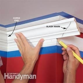 Crown Molding Installation, Diy Crown Molding, Bedroom Ikea, Trim Carpentry, Carpentry Skills, Diy Crown, Palette Design, Diy Bedroom, Hur Man Målar