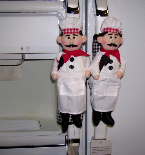 Unique Trading Company, Inc. -  Handmade Decorative Refrigerator Handle Covers It's the easy way to keep your refrigerator handles clean and beautiful!! Refrigerator Handle Covers, Refrigerator Handles, Fridge Handle Covers, Quilted Toys, Chef Kitchen Decor, Craft Work For Kids, Dressing Design, Diy Barbie Furniture, Crochet Chicken