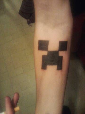 Minecraft tattoo, creeper, gaming, video games Minecraft Tattoo, Funky Tattoos, Sick Tattoo, Beach Pink, Cute Little Tattoos, Gaming Tattoo, Gaming Video, Dream Tattoos, Little Tattoos