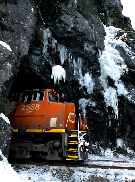 Cn Railroad Canadian National Railway, Train Tunnel, Canadian National Railway, Canadian Pacific Railway, Scenic Railroads, Railroad Pictures, Canadian Travel, Canada Destinations, Railroad Photography