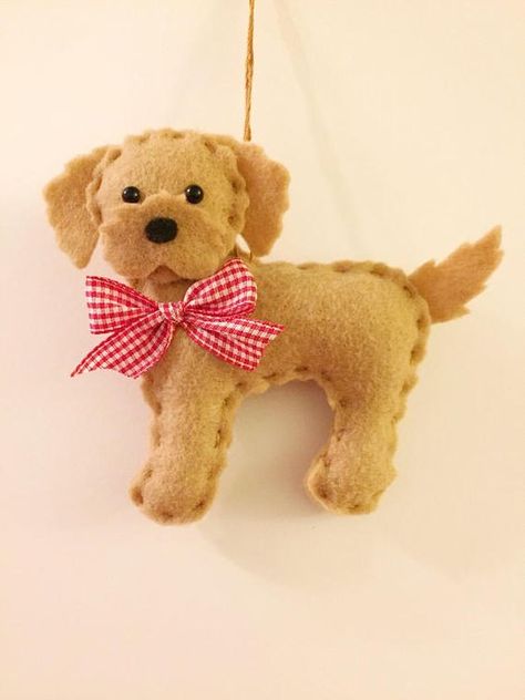 Labradoodle Ornament, Dog Felt, Felt Dog Ornament, Felted Projects, Felt Dog, Felt Ornaments Patterns, Christmas Gifts For Pets, Felt Crafts Christmas, Felt Crafts Diy