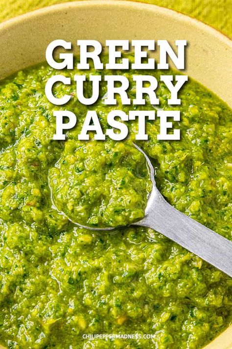 Green Curry Paste Recipe, Curry Paste Recipe, Green Curry Sauce, Thai Curry Recipes, Green Curry Recipes, Thai Green Curry Paste, Thai Curry Paste, Thai Green Curry, Green Curry Paste