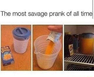 The most savage prank of all tim- – popular memes on the site ifunny.co April Fools Pranks For Adults, Best April Fools Pranks, Evil Pranks, Funny April Fools Pranks, Pranks To Pull, Easy Pranks, April Fools Day Jokes, Best April Fools, April Fool's Prank