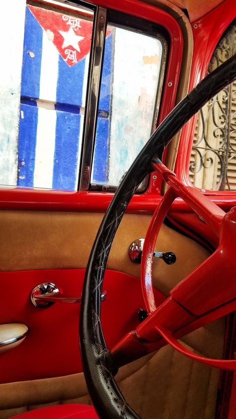 Vintage Cuba Aesthetic, Havana Aesthetic, Cuba Aesthetic, Cap Aesthetic, Cuba Pictures, Cuban Heritage, Island Gyal, Vintage Cuba, Getaway Car