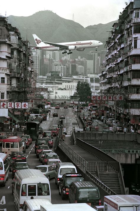 The closure of Hong Kong's iconic Kai Tak Airport in 1998 was a significant moment in the city's history. To commemorate the 25th anniversary of the airport's closure, Blue Lotus Gallery is pleased to announce a special upcoming exhibition "Goodbye Kai Tak and Thank You”. https://photographyofchina.com/event/goodbye-kai-tak-and-thank-you Plane Poster, Kai Tak Airport, Twenty Dollar Bill, Planes Trains And Automobiles, Aviation Photography, Aviation History, Global Travel, Fun Shots, Food Court