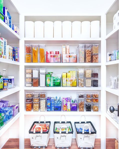 Where to buy all The Home Edit’s iconic boxes and organisers for a fraction of the cost & some are just a quid Dream Pantry, Pantry Inspiration, Pantry Room, Organized Pantry, Pantry Organisation, Pantry Remodel, Organizing Challenges, Home Edit, Kitchen Organization Pantry