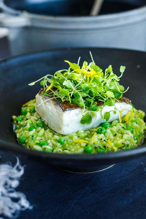 Pea Risotto, Feasting At Home, Delicious Vegetarian Dinner, Creamy Peas, Seared Fish, How To Make Risotto, Spring Peas, Seasoned Veggies, Leafy Green Salads