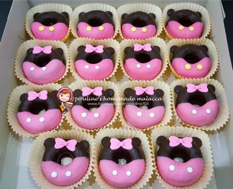 Minnie Mouse Doughnut, Donuts Design Ideas, Dounats Decoration, Cute Donut Decorating Ideas, Donuts Decorating Ideas, Donut Designs Ideas, Mini Donuts Decoration, Mini Donuts Ideas, Donat Glaze