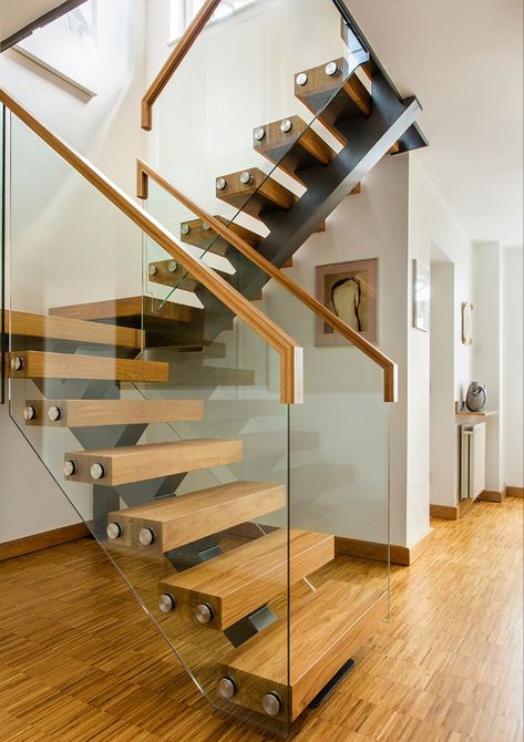 Sky Light Bathroom, Spine Staircase, Wooden Railing, Staircase Interior Design, Steel Balustrade, Steel Industry, Staircase Design Modern, Staircase Handrail, House Interior Design Styles