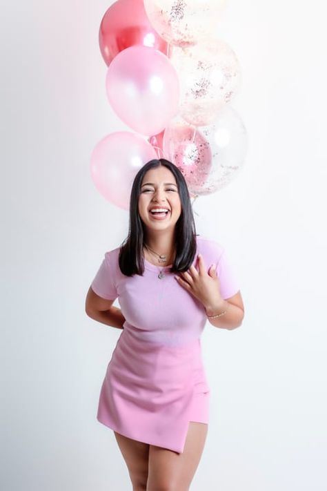 Birthday photoshoot Pink Outfit Photoshoot, Birthday Girl Ideas, Studio Layout, Bday Shoot, Pink Backdrop, Photoshoot Outfits, Birthday Photoshoot, Pink Outfit, Birthday Girl