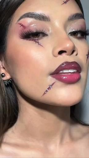 Halloween Makeup Cuts Face, Inmate Makeup Halloween, Scream Make Up Looks Easy, Cut Makeup Halloween, Stitched Mouth Makeup, Halloween Makeup Ideas Vampire, Baby Doll Makeup Halloween, Zombie Cowgirl Makeup, Bad Angel Makeup