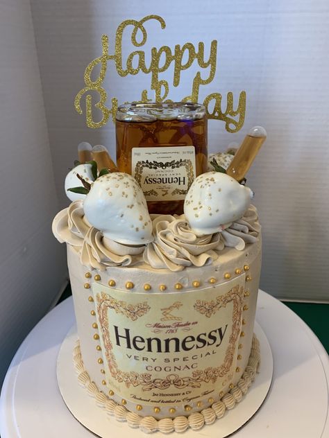 Henny Cake, Alcohol Birthday Cake, Hennessy Cake, 28th Birthday Cake, Liquor Cake, Alcohol Cake, 20 Birthday Cake, Cake For Boyfriend, 25th Birthday Cakes