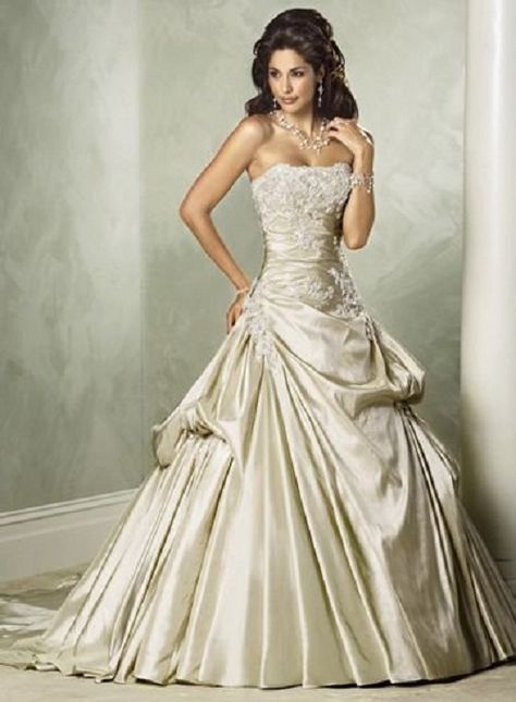 Victorian wedding dresses Check more at http://luxurybrides.net/dress/victorian-wedding-dresses/ Taffeta Wedding Dress, Chapel Train Wedding Dress, Wedding Dress Champagne, Bridesmaid Party, Wedding Dresses Corset, A Wedding Dress, Luxury Wedding Dress, Satin Wedding Dress, Fall Wedding Dresses