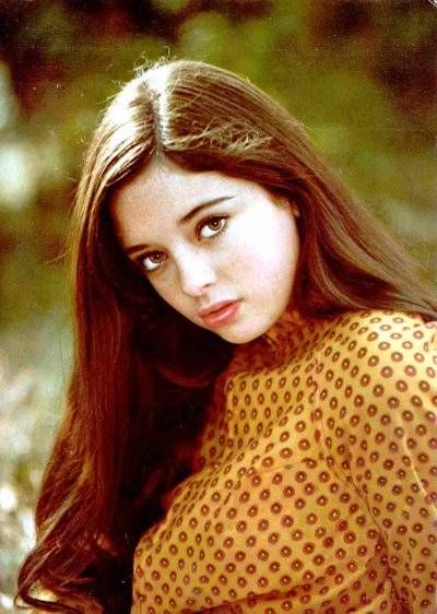 More Angela Cartwright Penny Robinson, Angela Cartwright, Space Tv Shows, Space Tv, Space Girl, Old Tv Shows, Lost In Space, Old Tv, Classic Tv